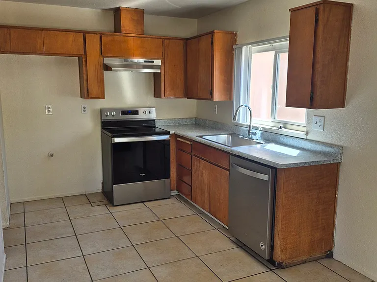 2505 Pescadero Pl — Photo 5