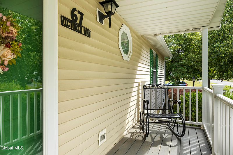 4th image of 67 Victoria Way