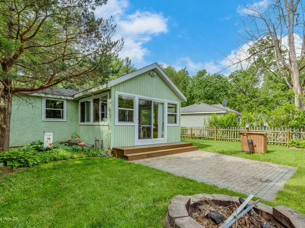 2683 N River Isle Rd, Momence, IL 60954