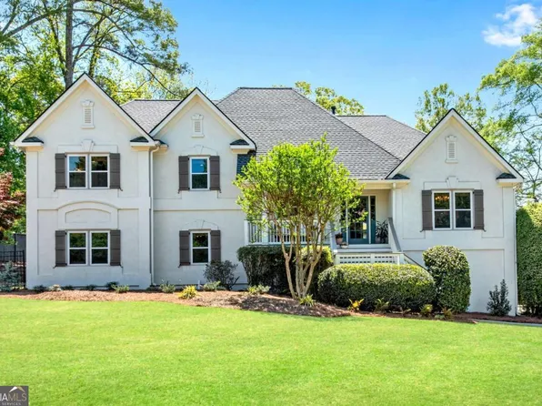 2572 Chestea Dr NE, Marietta, GA 30066
