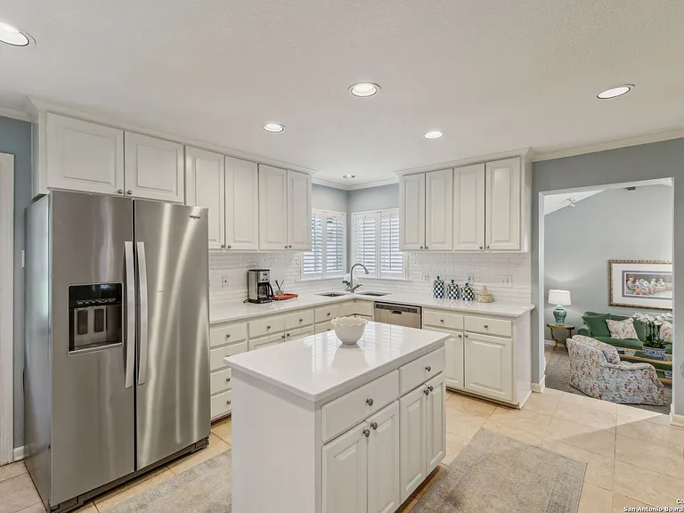 106 Morningside Dr — Photo 12