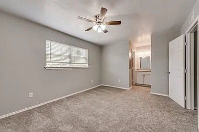 4030 Valley View Ln — Photo 25