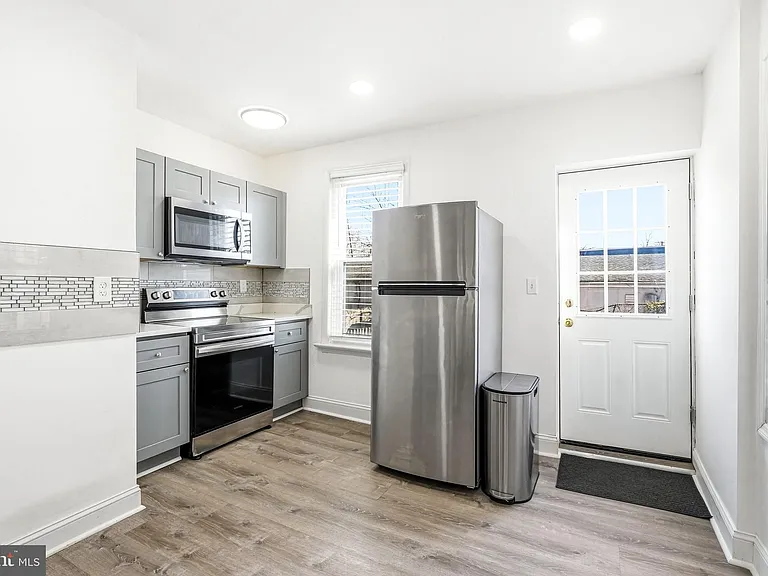 11 E Atlantic Ave — Photo 12