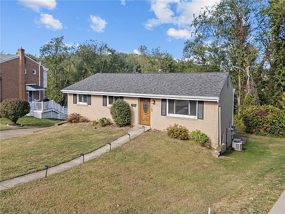 2nd image of 180 Green Glen Dr