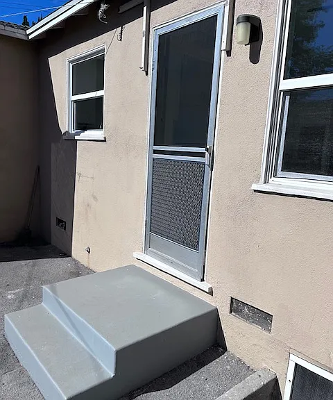 Back door patio (shared space)