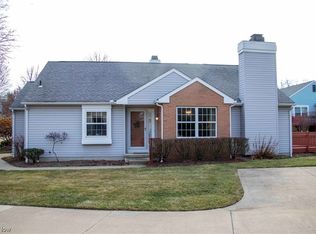 2142 Abbey Rd, Akron, OH 44312