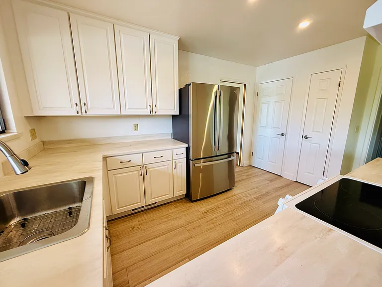 763 Lewis Way — Photo 10