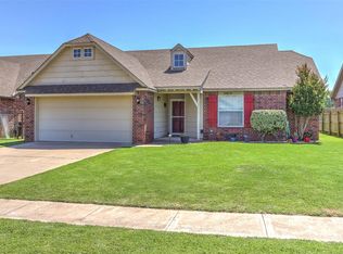 5015 N 34th St, Broken Arrow, OK 74014