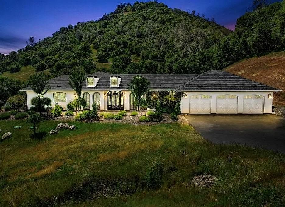1st image of 9005 Lauren Ln