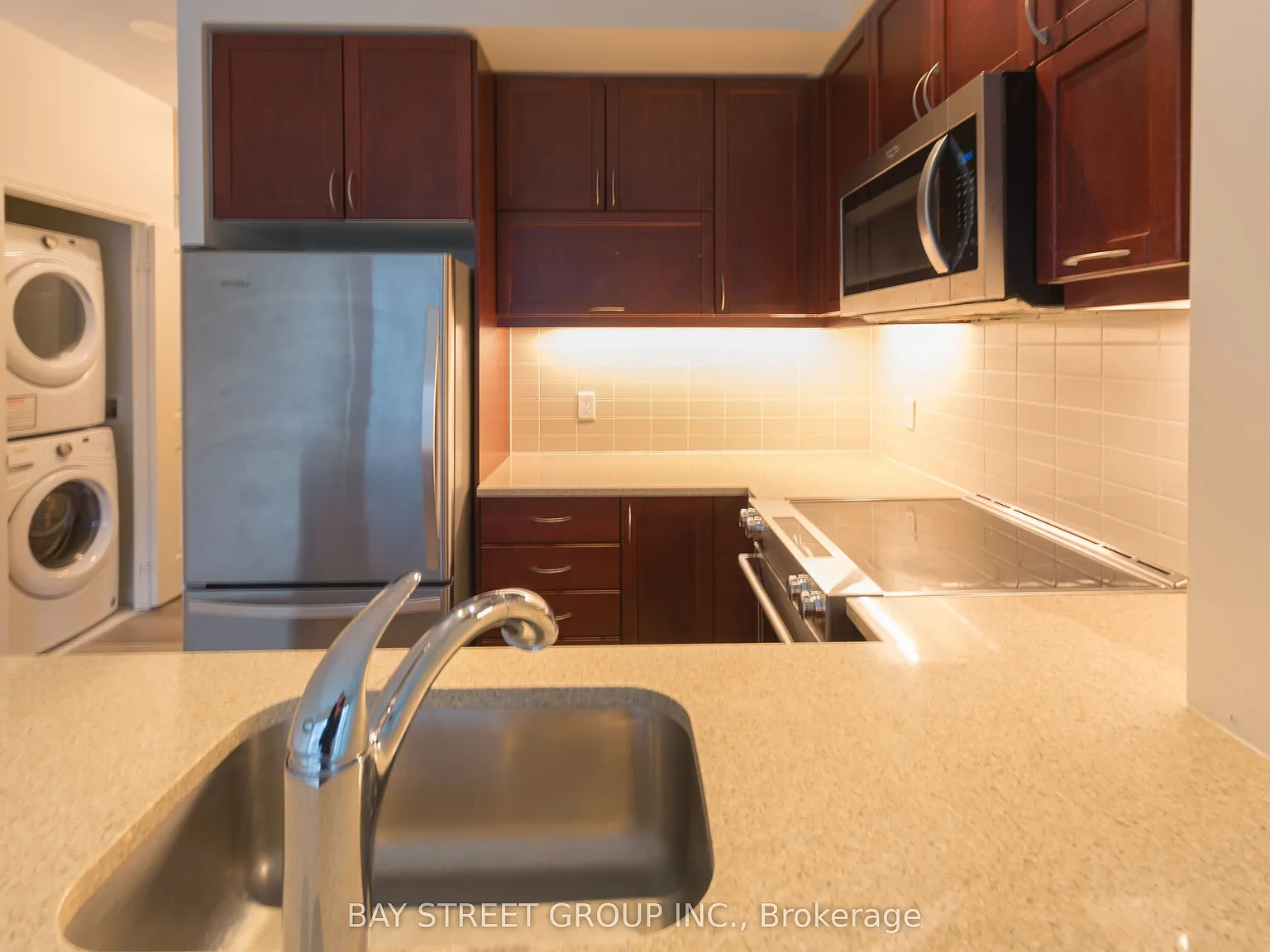 1 bed, $2,300 — Photo 3