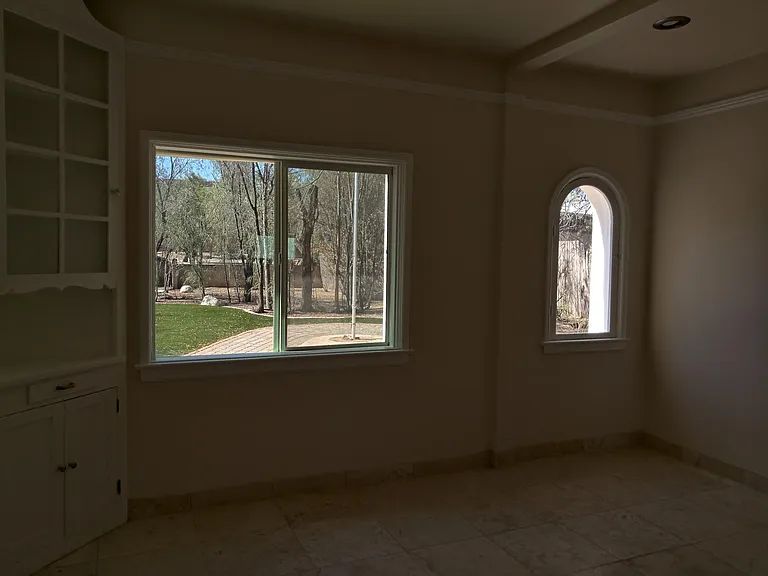 1321 E Mabel St — Photo 14