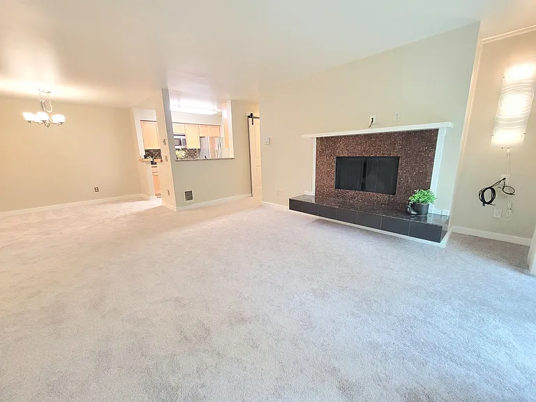 12303 Harbour Pointe Blvd — Photo 2