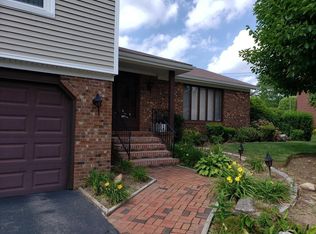 21 Sorrell Rd, North Providence, RI 02904