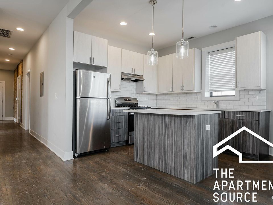 1st image of 2626 N Rockwell St APT 3