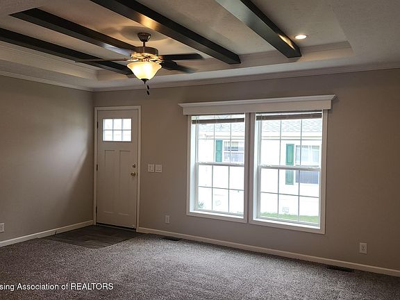 3rd image of 1140 Maple Leaf Ct
