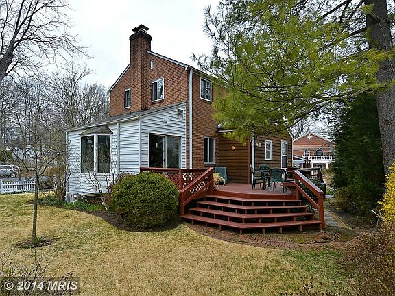 2nd image of 4909 Glen Cove Pkwy