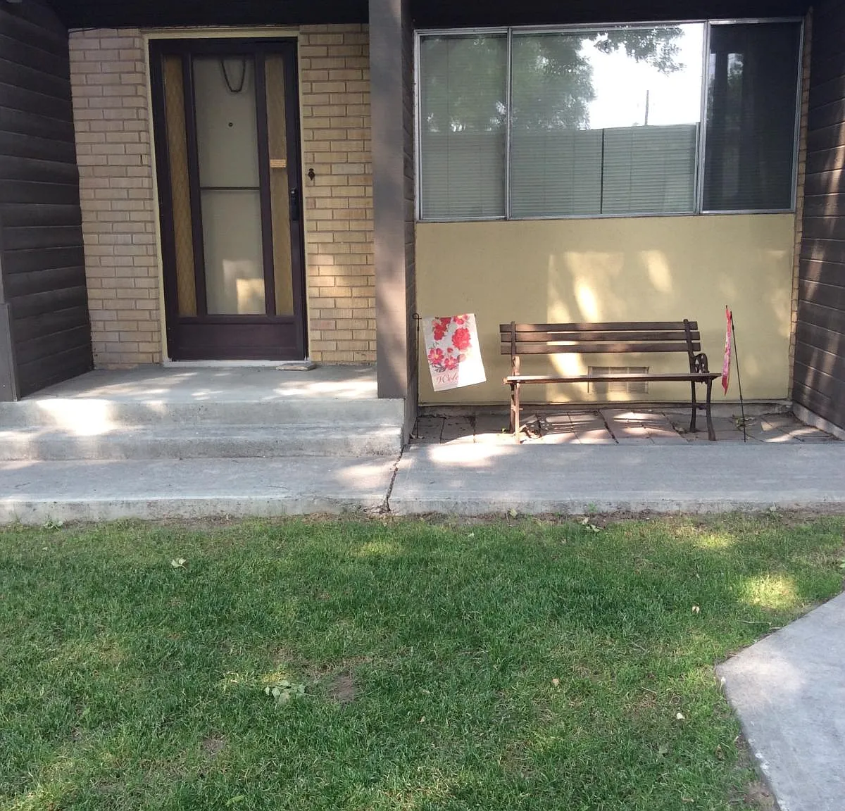 2 bed, 1.5 bath, 1008 sqft, $1,200 — Photo 3