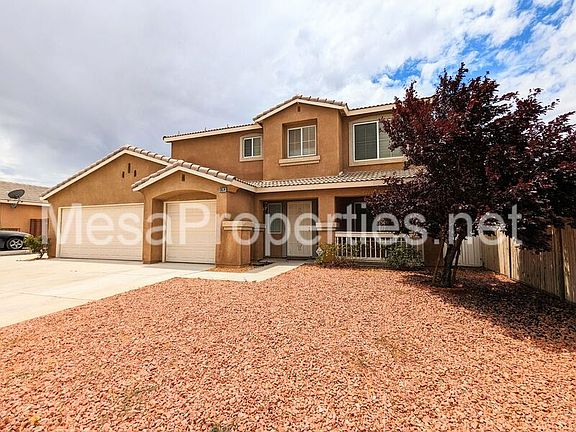 3rd image of 13574 Desert Palm Ln