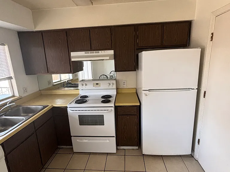 11009 Towner Ave NE #D — Photo 11