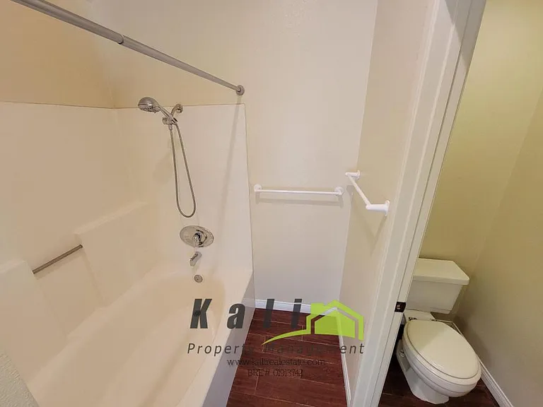 2096 Northshore Dr #C — Photo 17