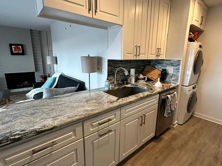 4705 Marina Dr #17 — Photo 3