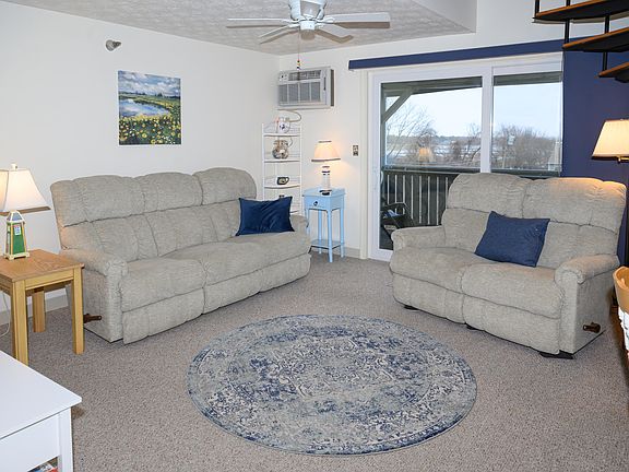 4th image of 1801 Post Road #154