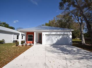 790 8th Ave NE, Largo, FL 33770