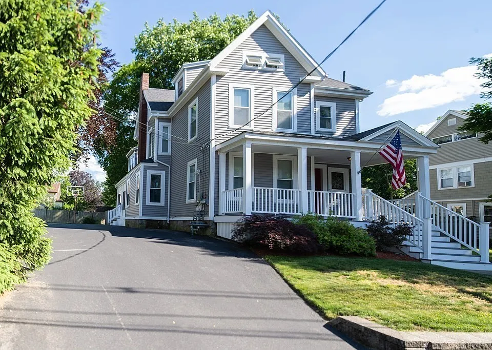 10 Mineral St #2