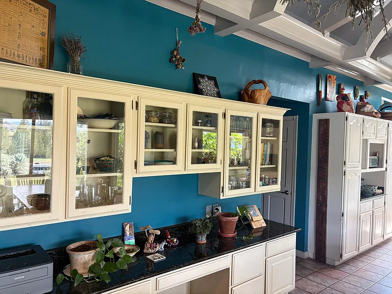 2750 Terrace Dr — Photo 8