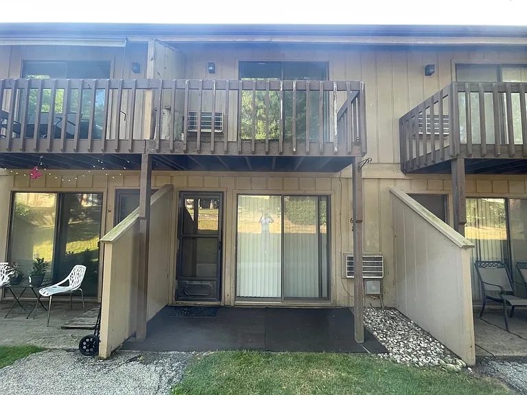 6800 State Park Rd #618 — Photo 9