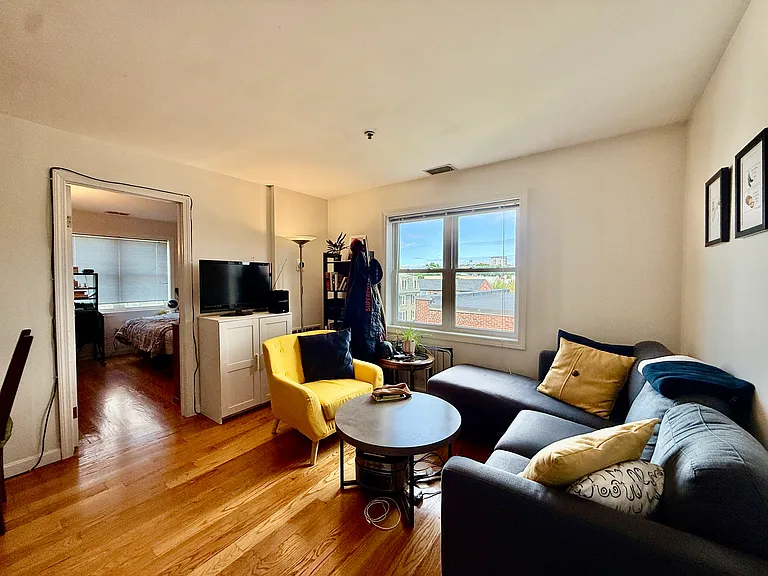 660 Cambridge St #402 — Photo 1