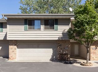 14222 Chestnut Dr, Eden Prairie, MN 55347