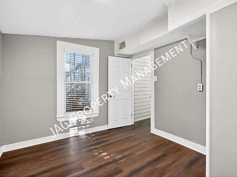 2512 Park St #3 — Photo 16