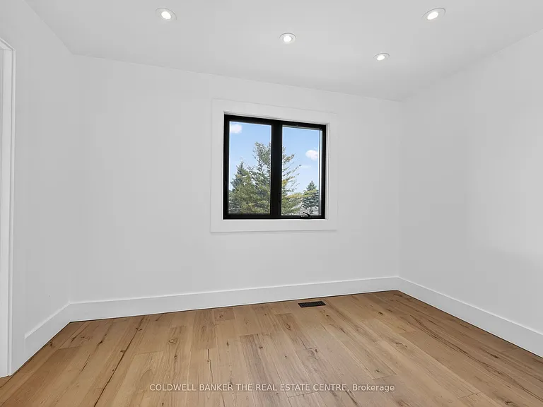 8 Brownlee Dr — Photo 26