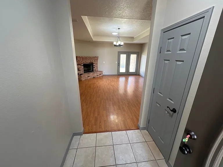 3709 Benjamin Davis Dr — Photo 4