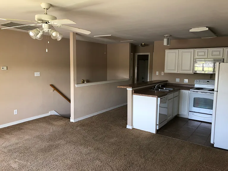 1138 Saint Andrews Ln — Photo 5