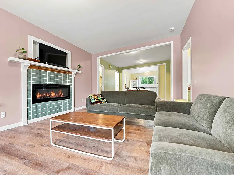 417 N Atlantic St — Photo 5