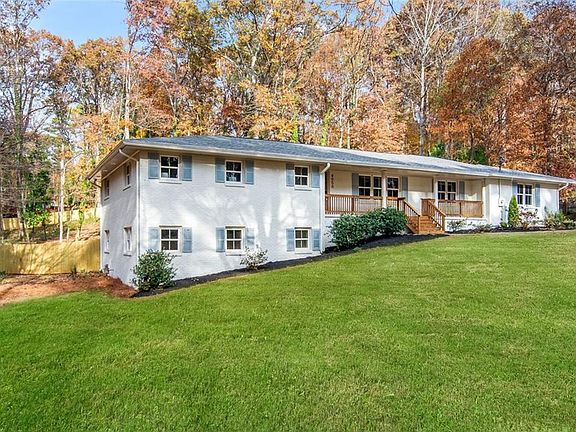 2nd image of 4956 Mountclaire Rd