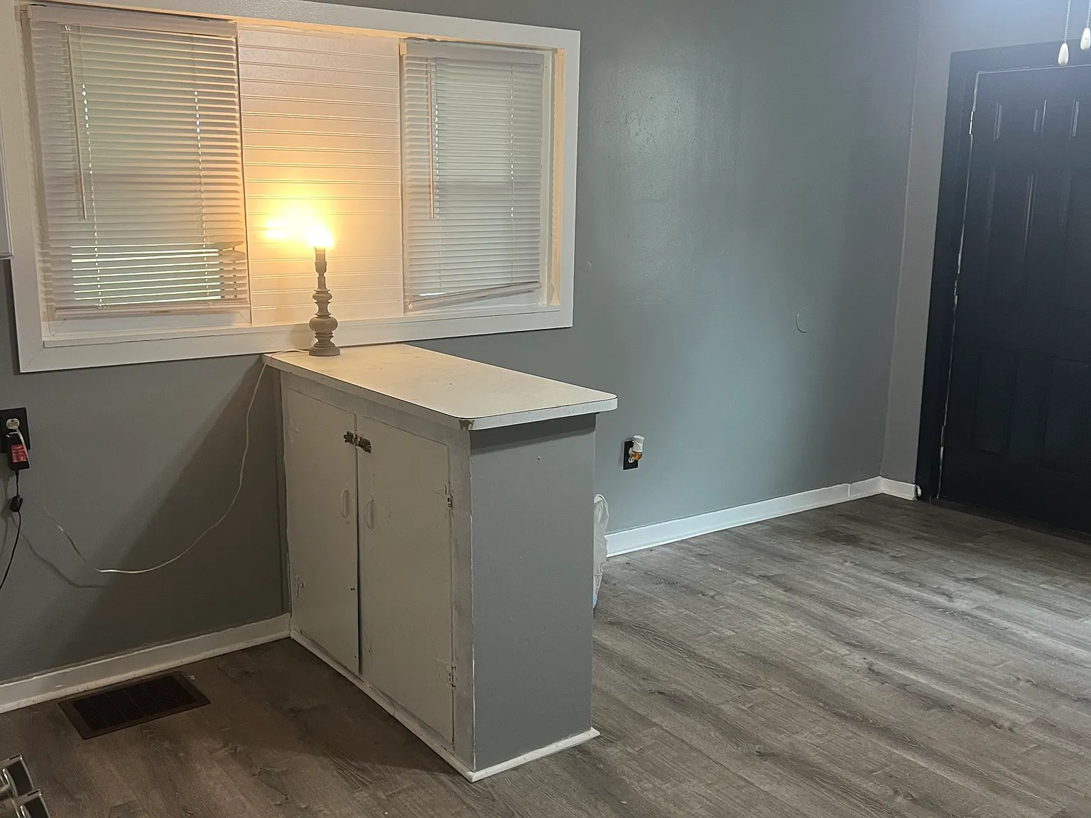 2 bed, $895 — Photo 4