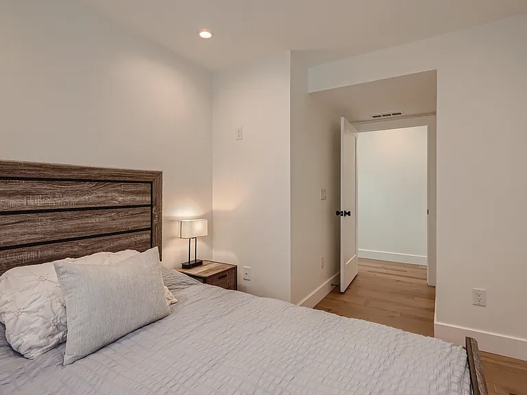 1312 Knox Ct — Photo 18
