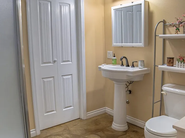 8016 W Mustafa Cir #2 — Photo 13