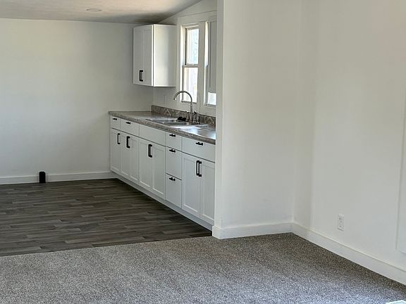 5th image of 115 W Pennsylvania St