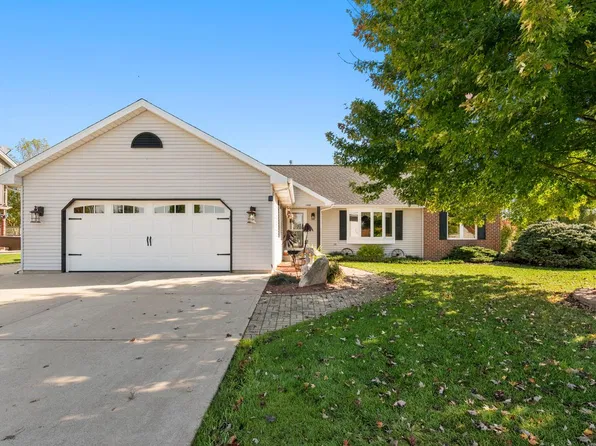 1419 Creek Side DRIVE, Burlington, WI 53105