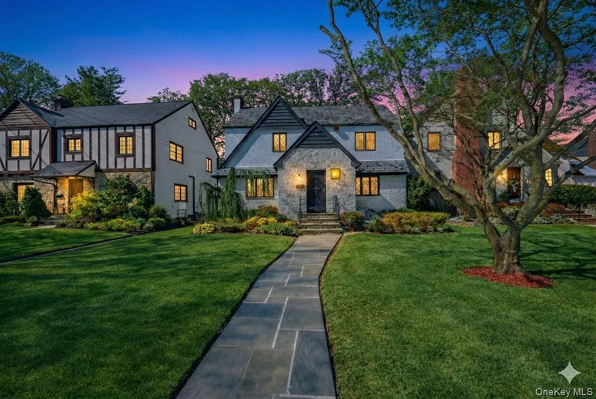 54 Vernon Parkway, Mount Vernon, NY 10552 — Photo 2