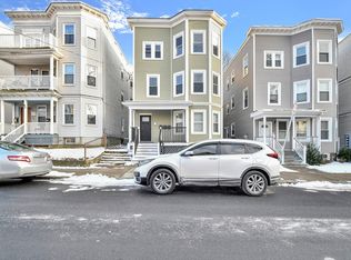 81 Ellington St, Dorchester, MA 02121