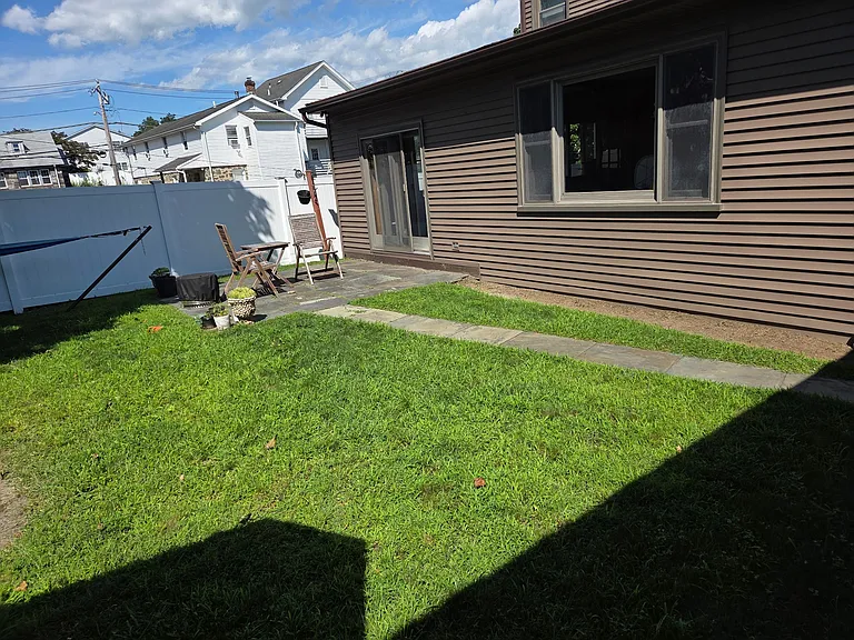 1 Gerry St #1 — Photo 13