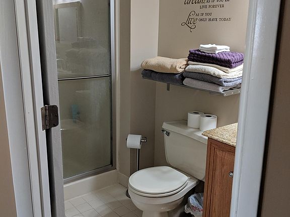 5th image of 122 Foxfire Dr