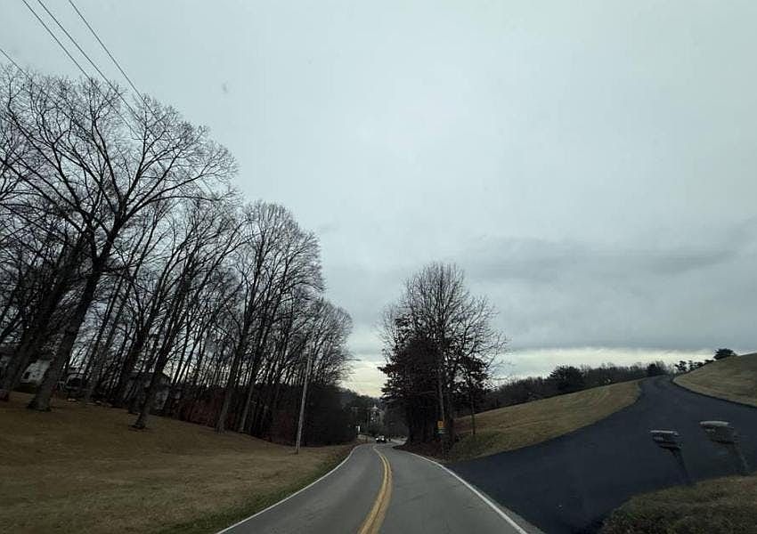 2nd image of 1817 Clouds Ford Rd