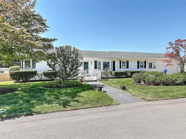 120 Hilton Rd, Warwick, RI 02889