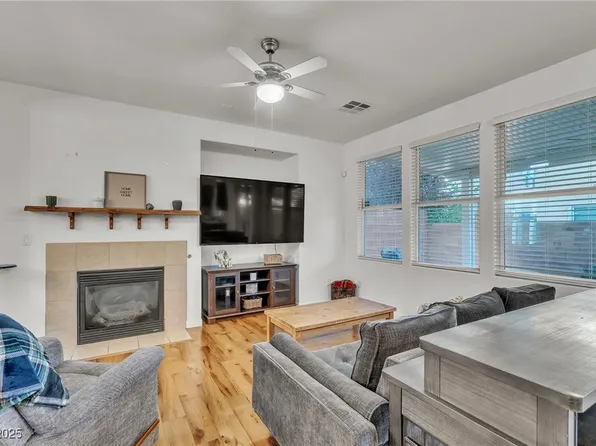 10460 Harvest Wind Dr, Las Vegas, NV 89135